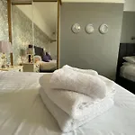 Bed and Breakfast Number 34